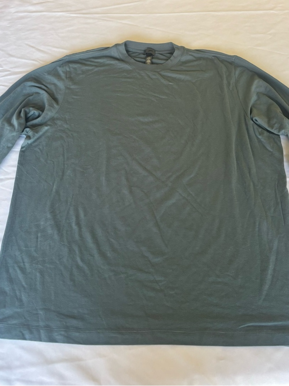 Skims Mens Classic Long Sleeve T-Shirt Size XL Mens Blue Color Athletic Strech